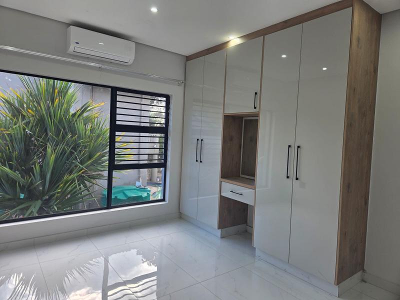 To Let 2 Bedroom Property for Rent in Umhlanga KwaZulu-Natal