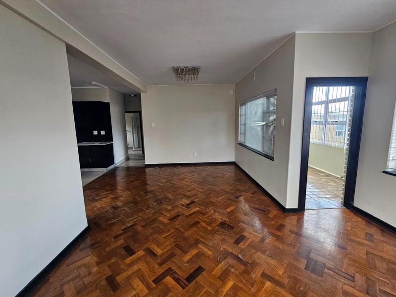 2 Bedroom Property for Sale in Essenwood KwaZulu-Natal