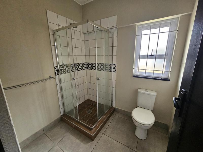 2 Bedroom Property for Sale in Essenwood KwaZulu-Natal
