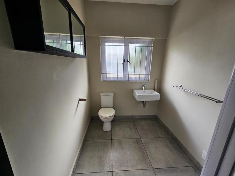 2 Bedroom Property for Sale in Essenwood KwaZulu-Natal