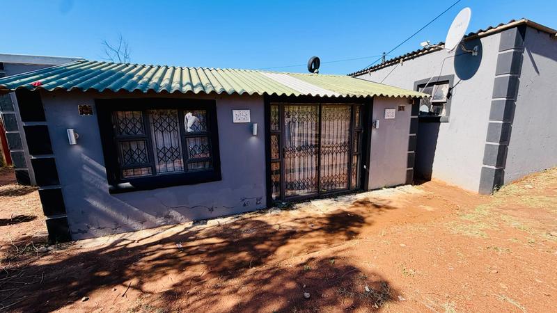 4 Bedroom Property for Sale in Kwamashu KwaZulu-Natal
