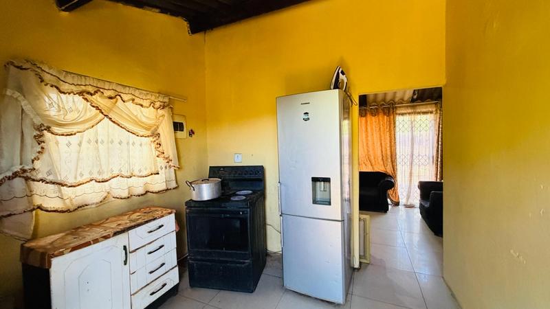 4 Bedroom Property for Sale in Kwamashu KwaZulu-Natal