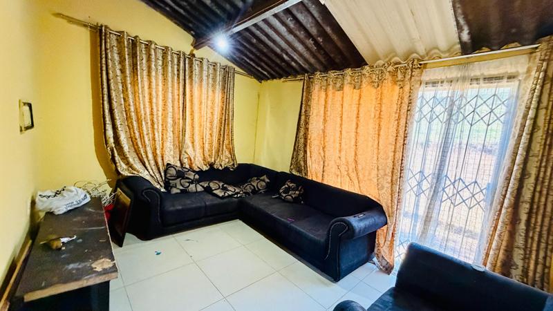 4 Bedroom Property for Sale in Kwamashu KwaZulu-Natal