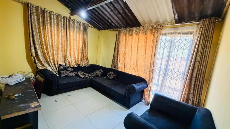 4 Bedroom Property for Sale in Kwamashu KwaZulu-Natal