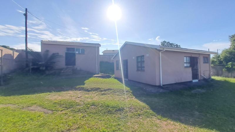 To Let 2 Bedroom Property for Rent in Umlazi KwaZulu-Natal