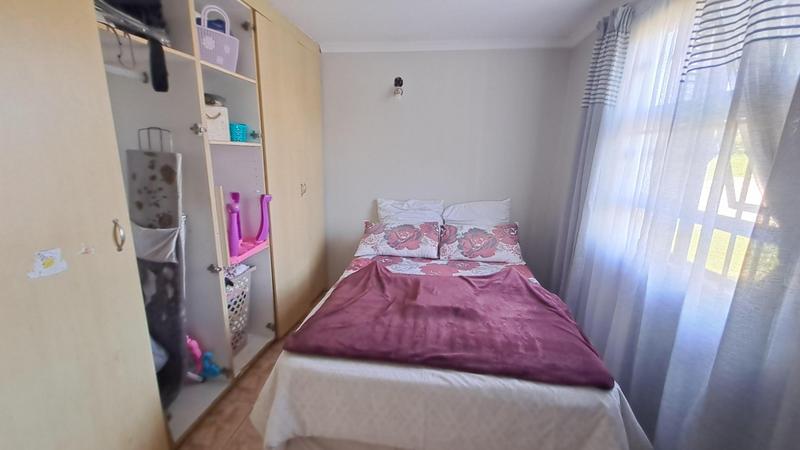 To Let 2 Bedroom Property for Rent in Umlazi KwaZulu-Natal