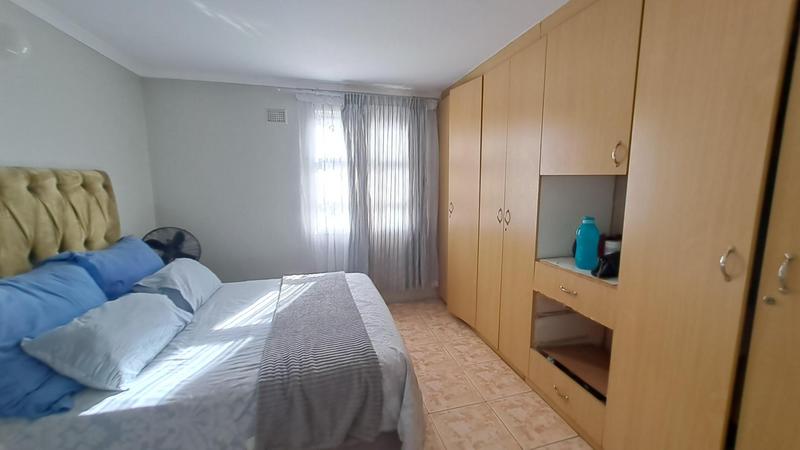 To Let 2 Bedroom Property for Rent in Umlazi KwaZulu-Natal