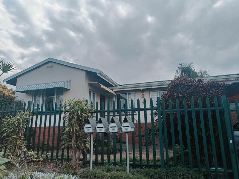 6 Bedroom Property for Sale in Pinetown KwaZulu-Natal