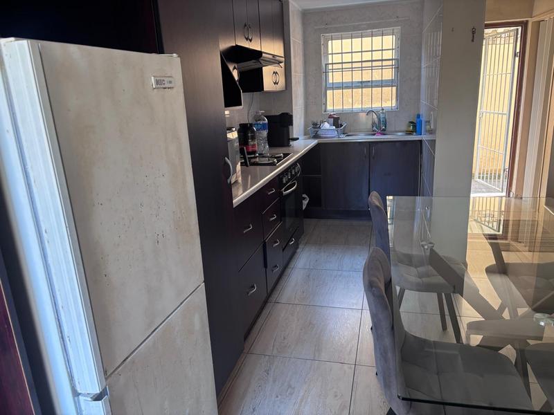 To Let 1 Bedroom Property for Rent in Meer En See KwaZulu-Natal