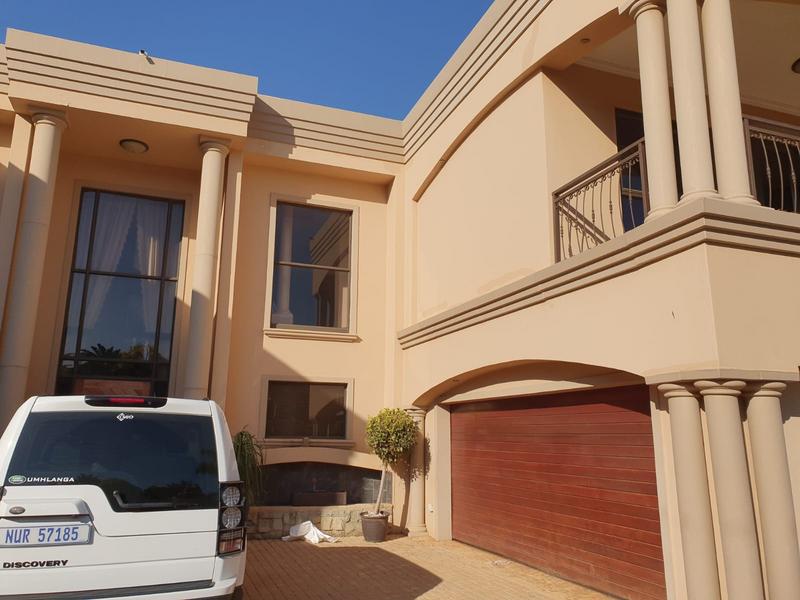 5 Bedroom Property for Sale in Umhlanga Ridge KwaZulu-Natal