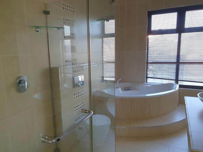 5 Bedroom Property for Sale in Umhlanga Ridge KwaZulu-Natal