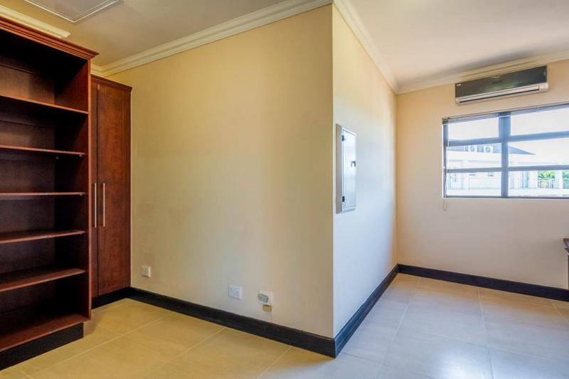 5 Bedroom Property for Sale in Umhlanga Ridge KwaZulu-Natal