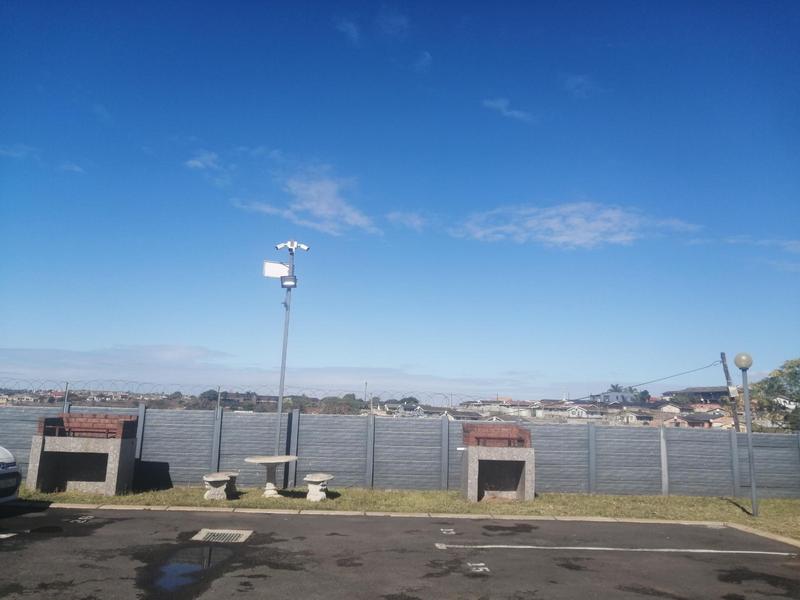 To Let 2 Bedroom Property for Rent in Trenance Manor KwaZulu-Natal