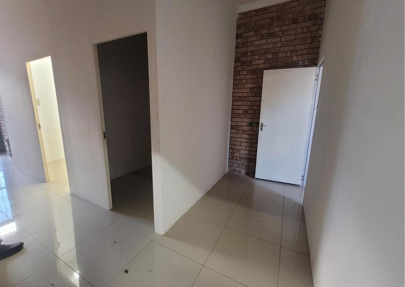To Let Commercial Property for Rent in Verulam KwaZulu-Natal