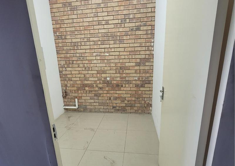 To Let Commercial Property for Rent in Verulam KwaZulu-Natal