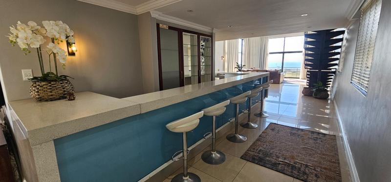 To Let 4 Bedroom Property for Rent in Point Waterfront KwaZulu-Natal