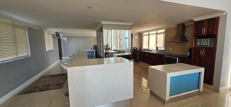 To Let 4 Bedroom Property for Rent in Point Waterfront KwaZulu-Natal