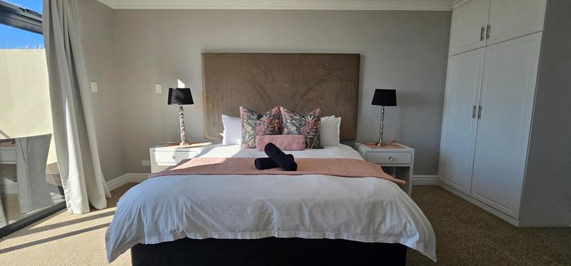 To Let 4 Bedroom Property for Rent in Point Waterfront KwaZulu-Natal