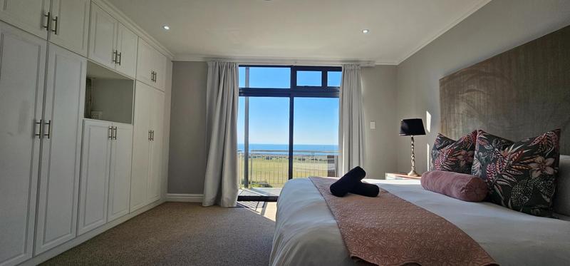 To Let 4 Bedroom Property for Rent in Point Waterfront KwaZulu-Natal