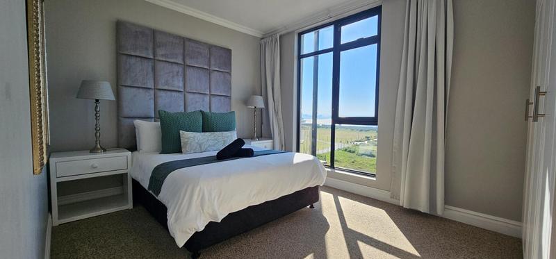 To Let 4 Bedroom Property for Rent in Point Waterfront KwaZulu-Natal