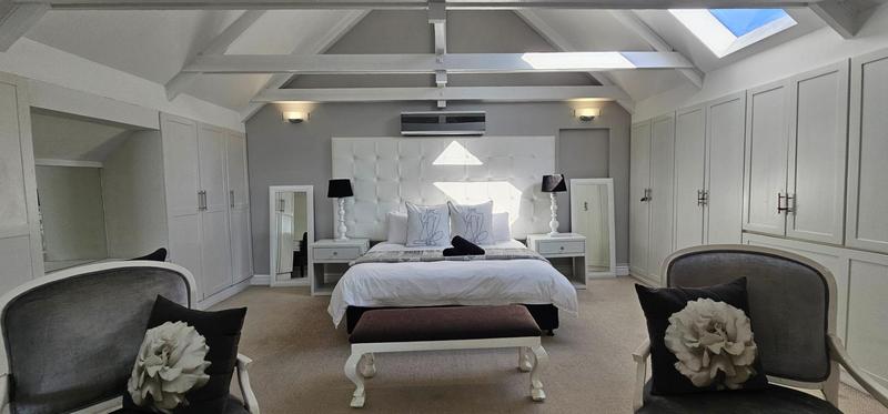 To Let 4 Bedroom Property for Rent in Point Waterfront KwaZulu-Natal