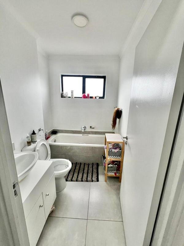 To Let 2 Bedroom Property for Rent in Hayfields KwaZulu-Natal