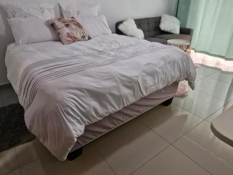 1 Bedroom Property for Sale in Birdswood KwaZulu-Natal