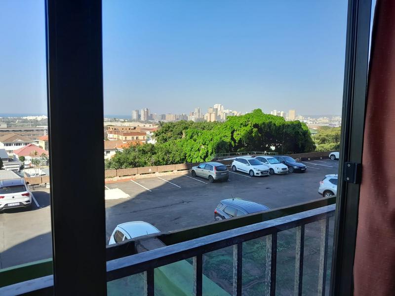 To Let 2 Bedroom Property for Rent in Windermere KwaZulu-Natal