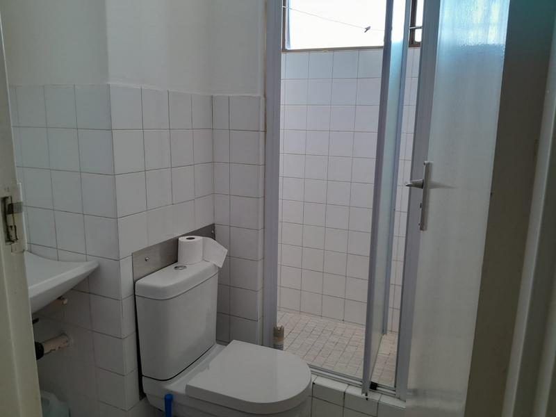 To Let 2 Bedroom Property for Rent in Windermere KwaZulu-Natal