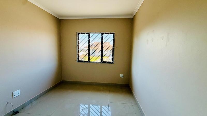 To Let 2 Bedroom Property for Rent in Westham KwaZulu-Natal