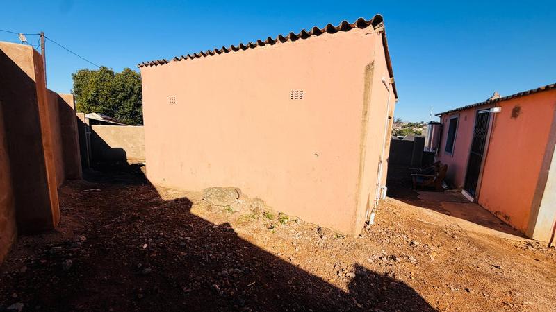 3 Bedroom Property for Sale in Kwamashu KwaZulu-Natal