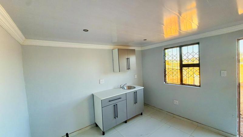 3 Bedroom Property for Sale in Kwamashu KwaZulu-Natal