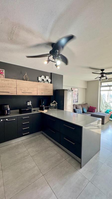 1 Bedroom Property for Sale in North Beach KwaZulu-Natal