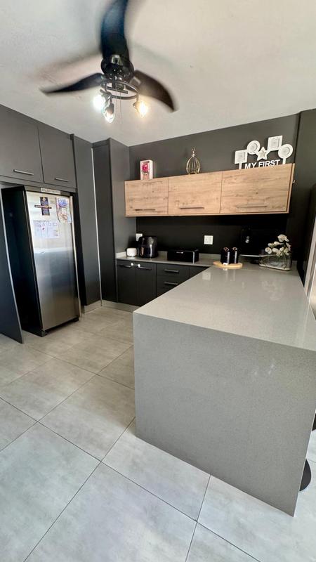 1 Bedroom Property for Sale in North Beach KwaZulu-Natal