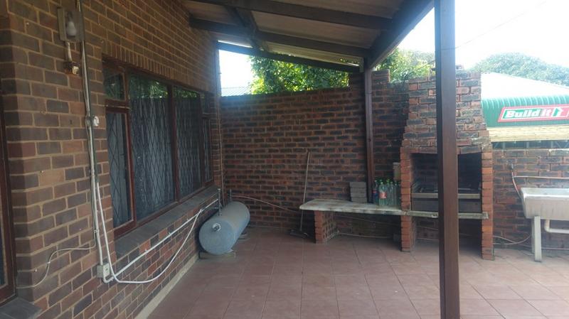 To Let 2 Bedroom Property for Rent in Hibberdene KwaZulu-Natal