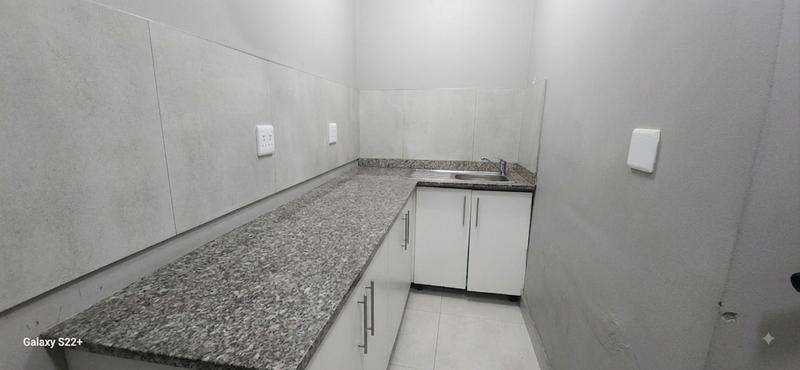 To Let 1 Bedroom Property for Rent in Durban North KwaZulu-Natal