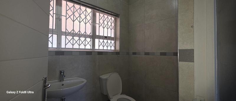 To Let 1 Bedroom Property for Rent in Durban North KwaZulu-Natal