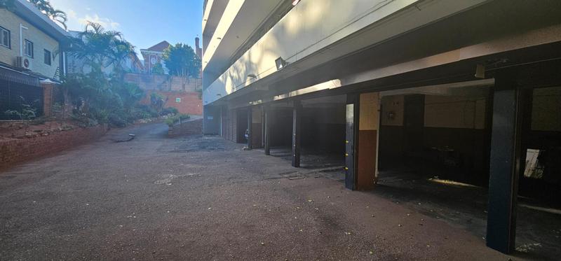 To Let 1 Bedroom Property for Rent in Essenwood KwaZulu-Natal