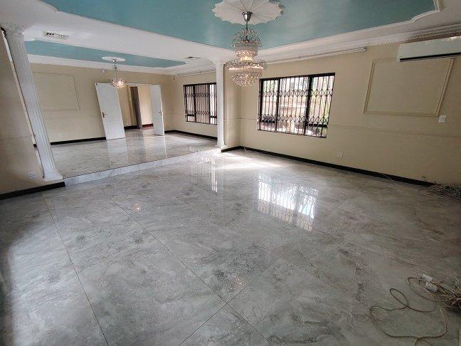 6 Bedroom Property for Sale in Umhlanga KwaZulu-Natal