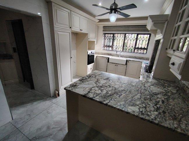 6 Bedroom Property for Sale in Umhlanga KwaZulu-Natal