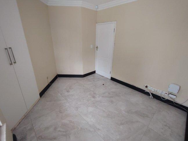 6 Bedroom Property for Sale in Umhlanga KwaZulu-Natal