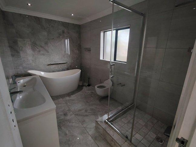 6 Bedroom Property for Sale in Umhlanga KwaZulu-Natal
