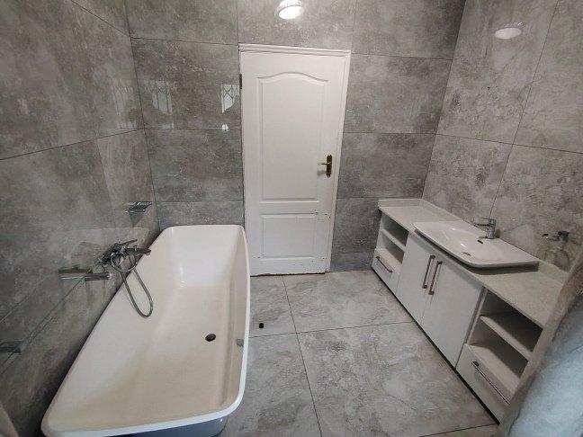 6 Bedroom Property for Sale in Umhlanga KwaZulu-Natal