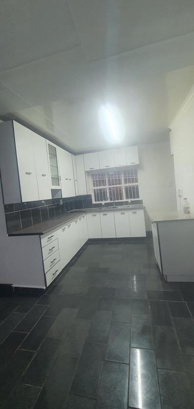 To Let 2 Bedroom Property for Rent in Lennoxton KwaZulu-Natal