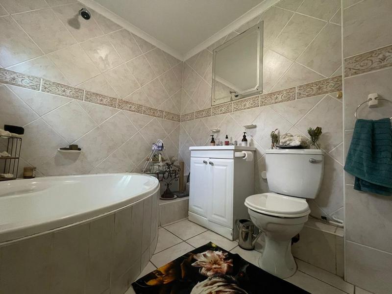 3 Bedroom Property for Sale in Umgeni Park KwaZulu-Natal