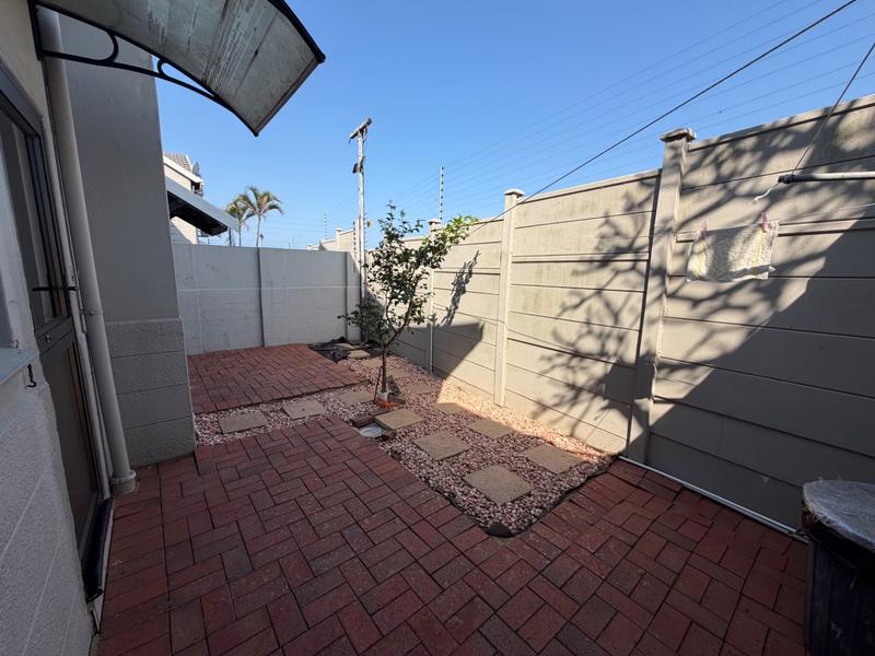 2 Bedroom Property for Sale in Umhlanga KwaZulu-Natal