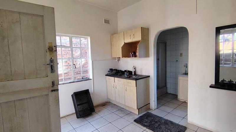To Let 1 Bedroom Property for Rent in Malvern KwaZulu-Natal