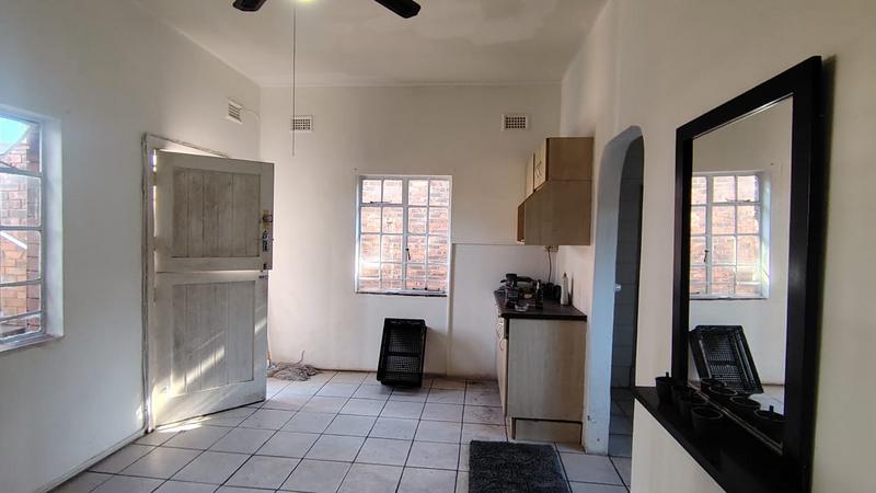 To Let 1 Bedroom Property for Rent in Malvern KwaZulu-Natal