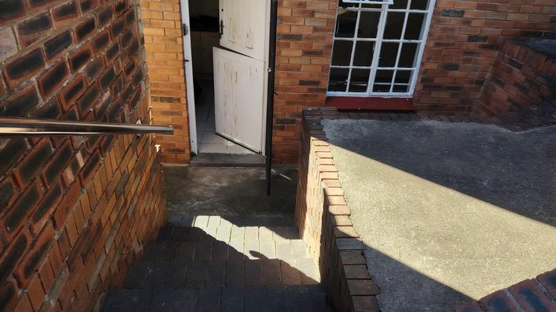 To Let 1 Bedroom Property for Rent in Malvern KwaZulu-Natal