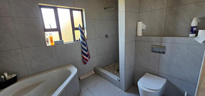 3 Bedroom Property for Sale in Scottburgh KwaZulu-Natal